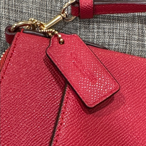 Coach Bag Kitt Messenger Red Leather Crossbody - Picture 16 of 17